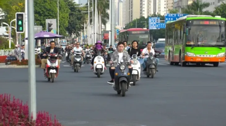 Kinh nghiệm giải bài toán ‘sạc pin và đỗ xe’ của thủ phủ xe điện Nam Ninh- Ảnh 1. Kinh nghiệm giải bài toán ‘sạc pin và đỗ xe’ của thủ phủ xe điện Nam Ninh- Ảnh 1.