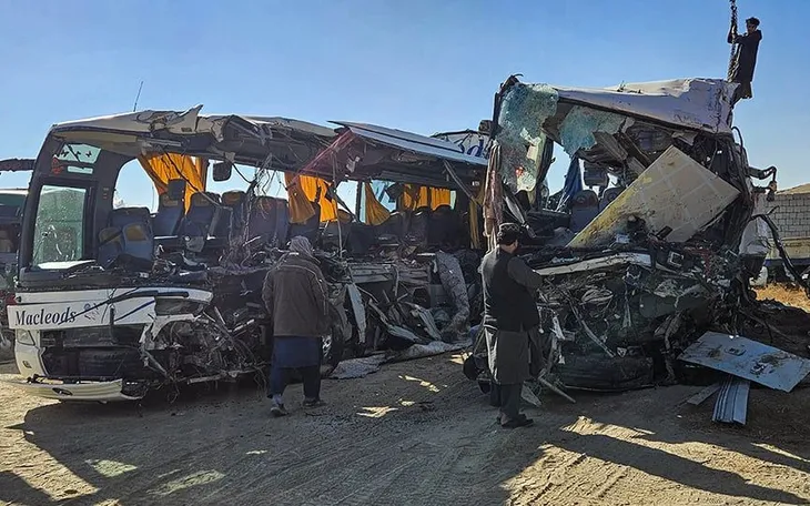 Tai nạn xe khách nghiêm trọng tại Afghanistan, ít nhất 71 người thiệt mạng