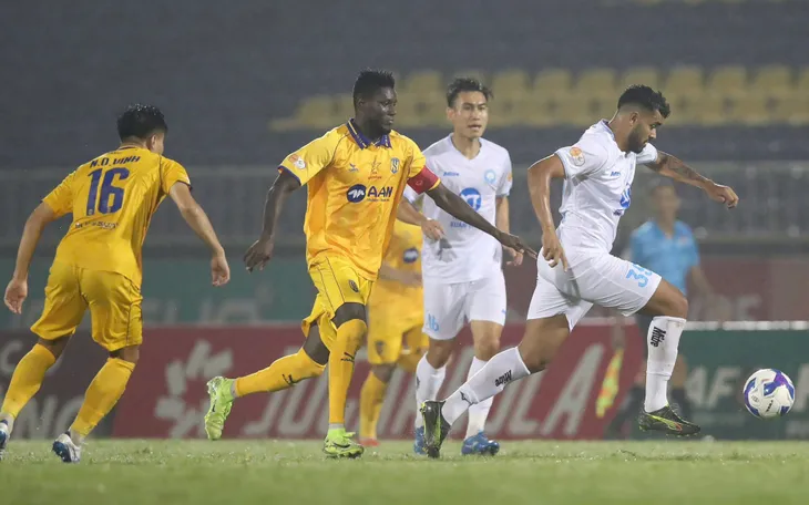 Lịch thi đấu & trực tiếp V.League hôm nay (23/8): Tâm điểm SLNA - TX Nam Định
