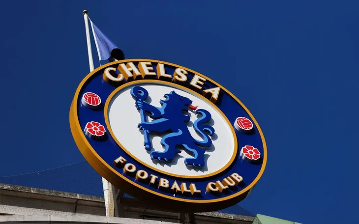 Chelsea nhận 74 cáo buộc về vi phạm tài chính