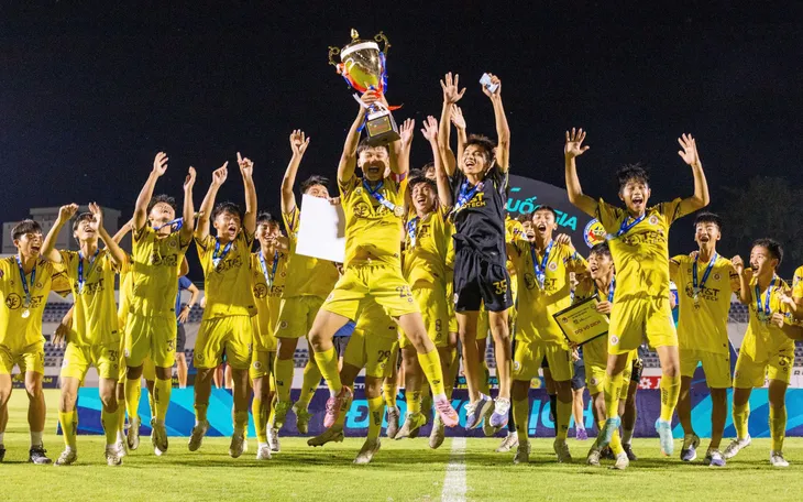 U17 Hà Nội đăng quang tại VCK giải vô địch U17 Quốc gia