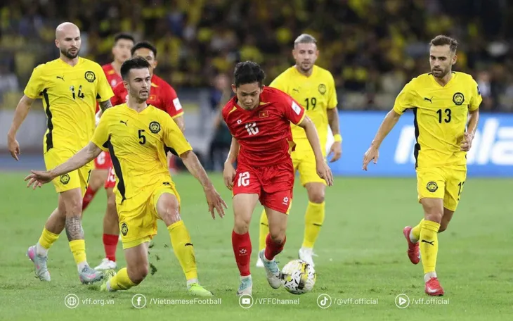 Báo chí Malaysia sốc và xấu hổ trước án phạt của FIFA
