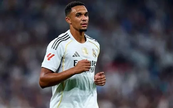 Trent Alexander-Arnold có thể ra sân đối đầu với đội bóng cũ