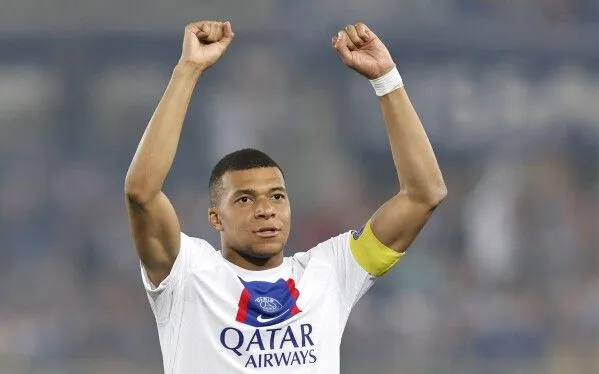 Mbappe vẫn chưa kết thúc vụ kiện với PSG