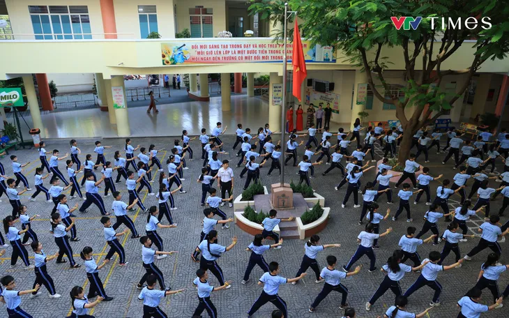 Học sinh TP Hồ Chí Minh tích cực tập luyện, hướng đến kỷ lục Võ nhạc Vovinam