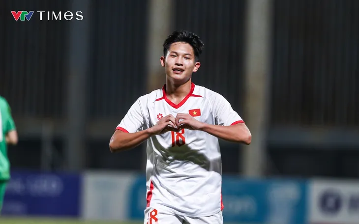 Đòi lại ngôi đầu, U17 Việt Nam nắm lợi thế trước U17 Malaysia ở trận "chung kết" giành vé dự giải châu Á