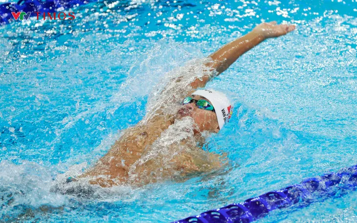 Sinh viên và cú "chạm" để kể chuyện 80 năm bơi lội Việt Nam