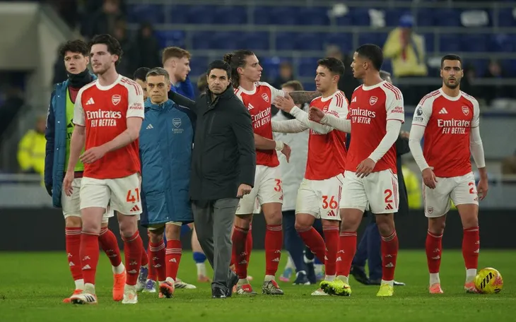 Hạ Everton tối thiểu, Arsenal trở lại ngôi đầu Premier League