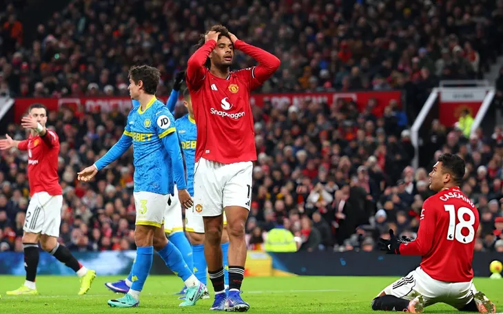 Man Utd chia điểm với Wolverhampton ngay trên sân nhà