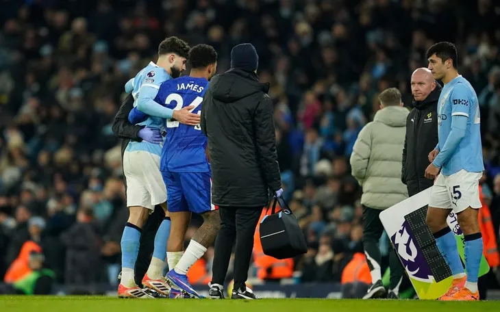 Gvardiol gãy chân, hàng thủ Man City lâm nguy