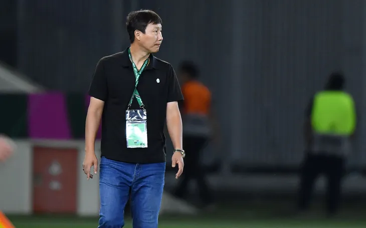 HLV Kim Sang-sik nhận trách nhiệm cho trận thua của U23 Việt Nam, dành lời khen ngợi U23 Trung Quốc