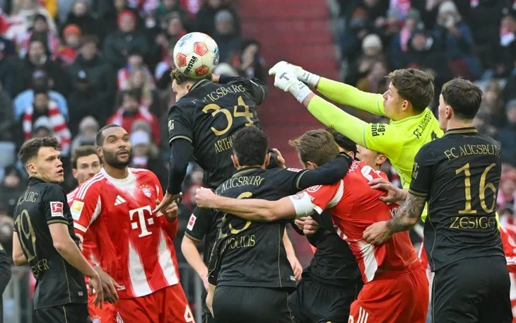 Bayern Munich để thua trận đầu tiên tại Bundesliga mùa này