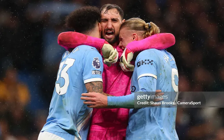 Man City vượt qua Newcastle, cuộc đua vô địch Ngoại hạng Anh nóng hơn bao giờ hết