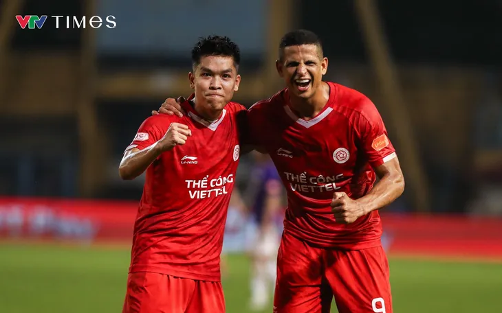 Hạ Hà Nội FC, Viettel vươn lên ngôi nhì bảng V.League 2025-2026