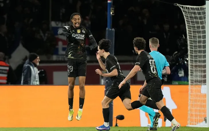 PSG thắng đậm Chelsea, tiến gần tứ kết Champions League