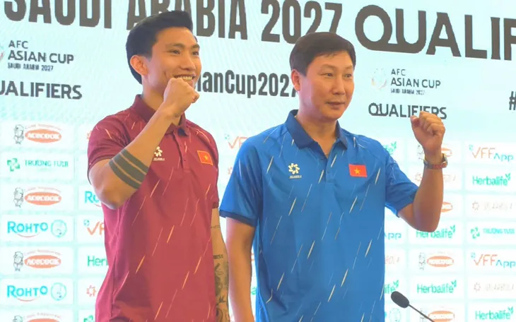 HLV Kim Sang-sik "giao chỉ tiêu" cho ĐT Việt Nam