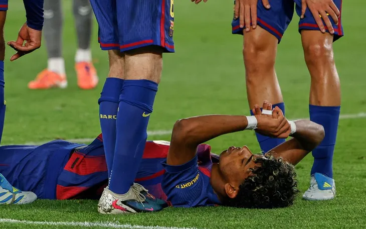 Barcelona xác nhận Yamal nghỉ hết mùa, chạy đua kịp World Cup 2026