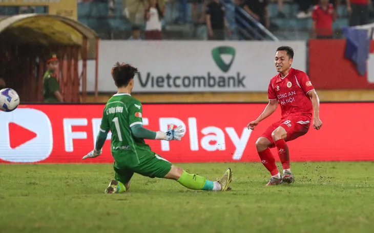 Vòng 20 V.League 2025-2026: CAHN thắng ấn tượng, Viettel mất điểm phút chót