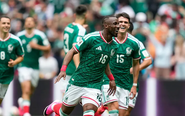 World Cup 2026™ khởi tranh: Mexico thắng thuyết phục, Gilberto Mora đi vào lịch sử