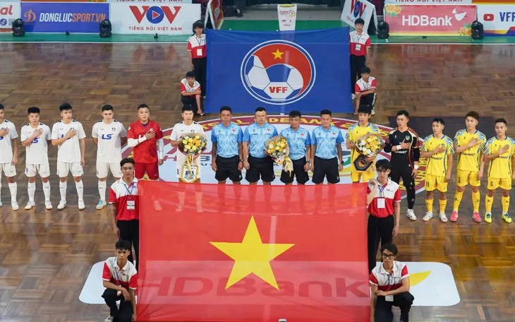 Sahako cầm hòa ĐKVĐ Thái Sơn Bắc ở trận ra quân Futsal Cup Quốc gia