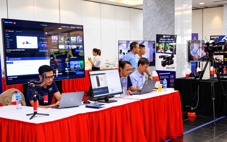 Khai mạc triển lãm "VTV - Từ truyền hình truyền thống đến tổ chức truyền thông số"