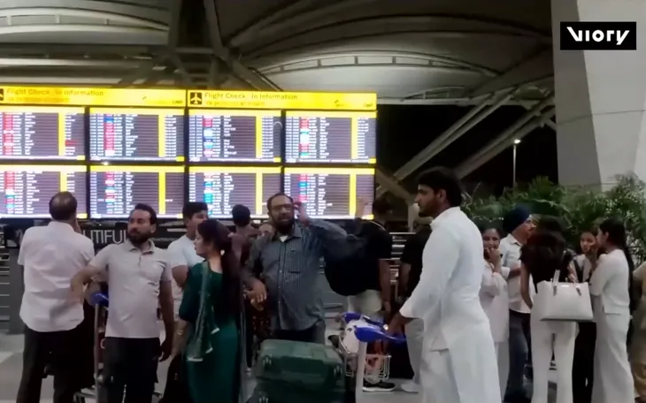 Pakistan gia hạn cấm máy bay Ấn Độ qua không phận