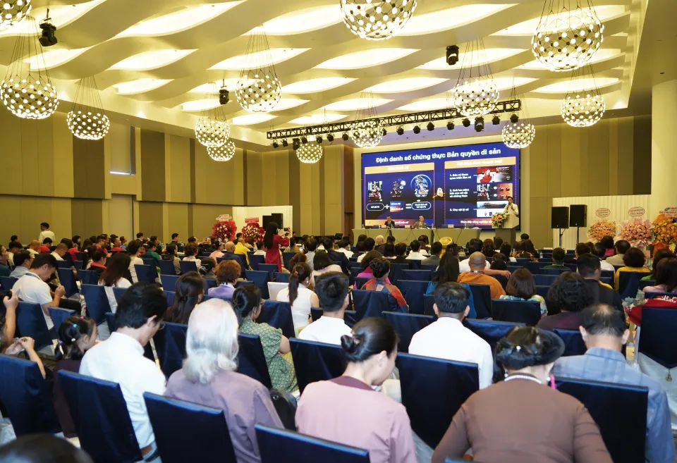 Ứng dụng công nghệ khai thác bản quyền di sản, thúc đẩy công nghiệp văn hóa