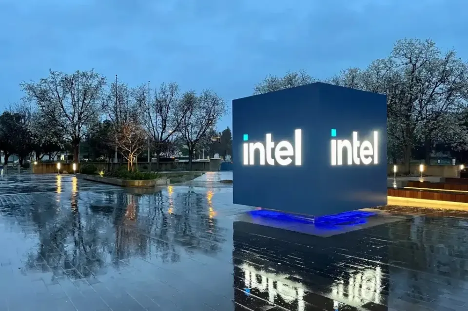 Nhân viên Intel được nhận 500.000 Euro nếu tự nguyện thôi việc