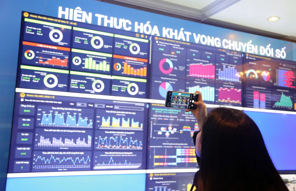 Chuyển đổi số là con đường nhanh và bền vững để Việt Nam trở thành nước phát triển