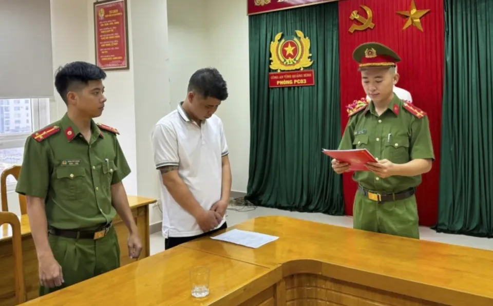 Quảng Bình: Phó Tổng Giám đốc bị truy nã ra đầu thú