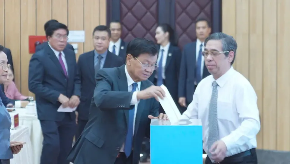 Tổng Bí thư, Chủ tịch nước Lào dự Lễ phát động ủng hộ đồng bào các tỉnh miền Bắc bị ảnh hưởng bởi cơn bão số 3