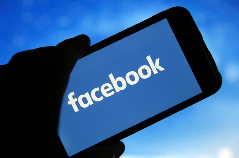 Facebook đã cho phép người dùng bình luận ẩn danh