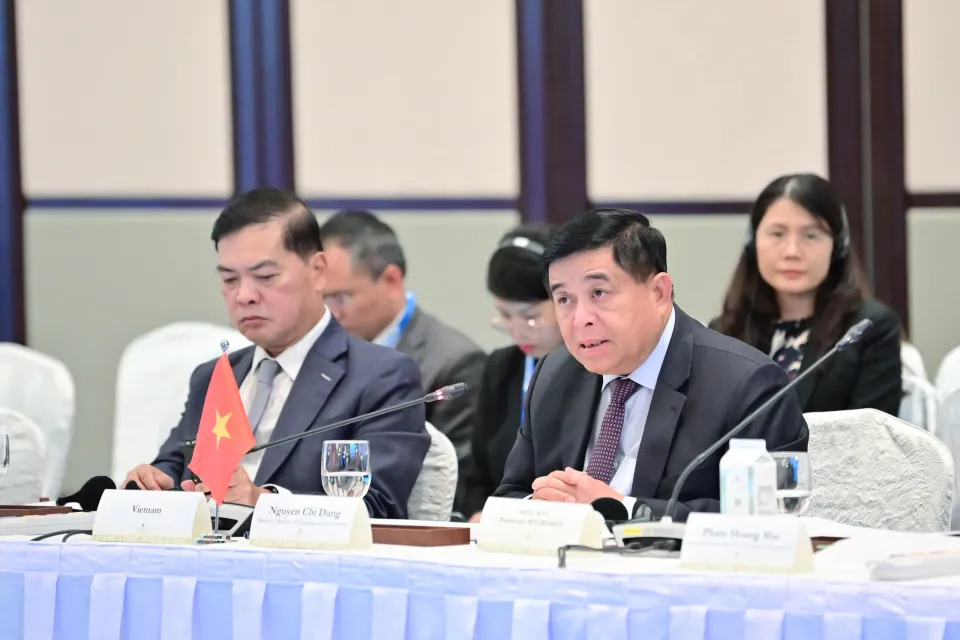 Việt Nam - Singapore thảo luận xây dựng lưới điện ASEAN