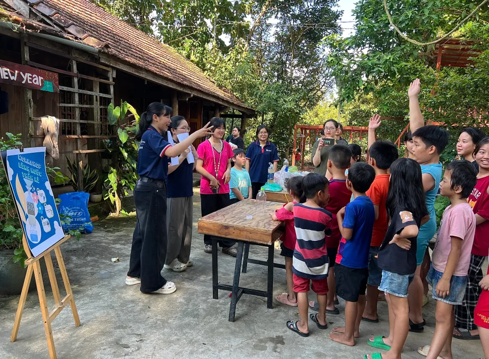 Ngày hội Workshop hướng đến lối sống bền vững cho trẻ em địa phương