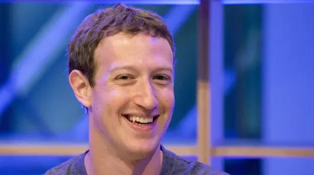 Ông chủ Facebook trở thành người giàu thứ hai thế giới