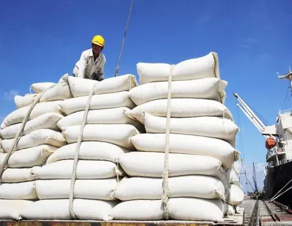 Ấn Độ chính thức dỡ bỏ lệnh cấm xuất khẩu, gạo Việt có chịu tác động?