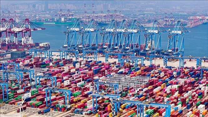 Trung Quốc tăng cường kiểm soát xuất khẩu với 28 công ty Mỹ