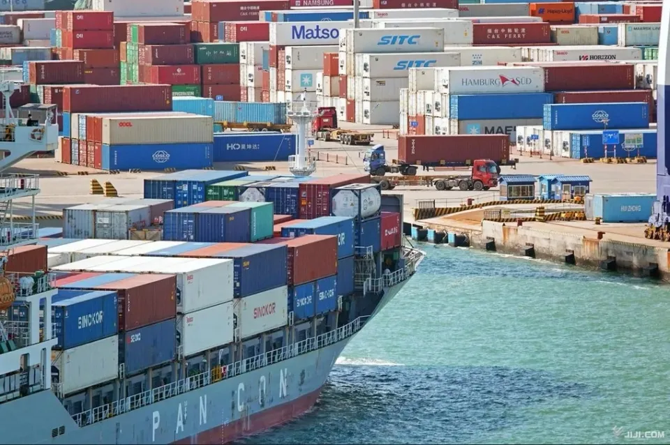 GDP của Nhật Bản tăng trưởng dương 4 năm liên tiếp