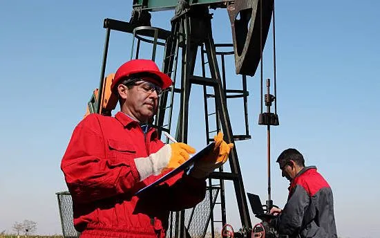 Giá dầu thế giới tăng hơn 3%