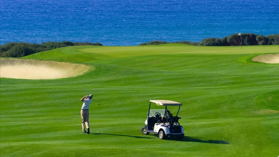 Gậy golf chưa kịp vung, “siêu dự án” 1.800 tỷ ở Huế đã bị thu hồi đất