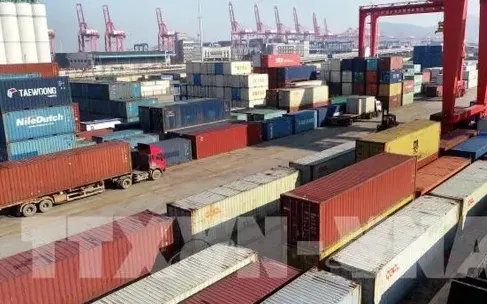 EU cân nhắc áp thuế đối với 100 tỷ euro hàng hóa Mỹ
