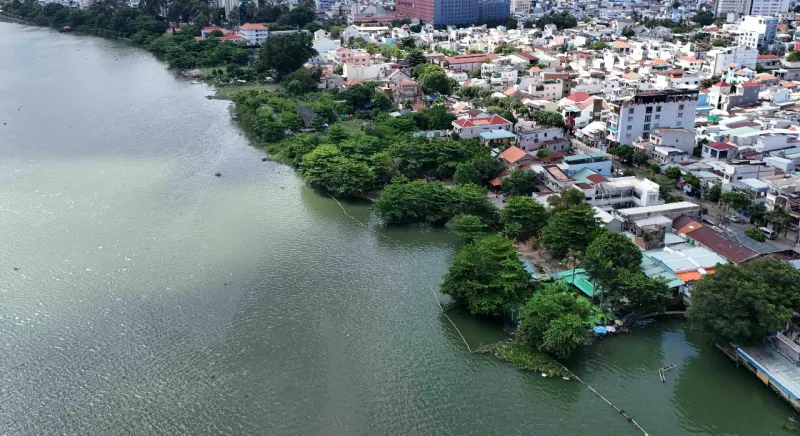 Xử lý dự án lấn sông hơn 10 năm