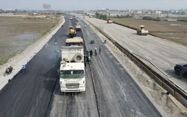 Thúc đẩy  4 dự án cao tốc “điểm” trong năm 2025
