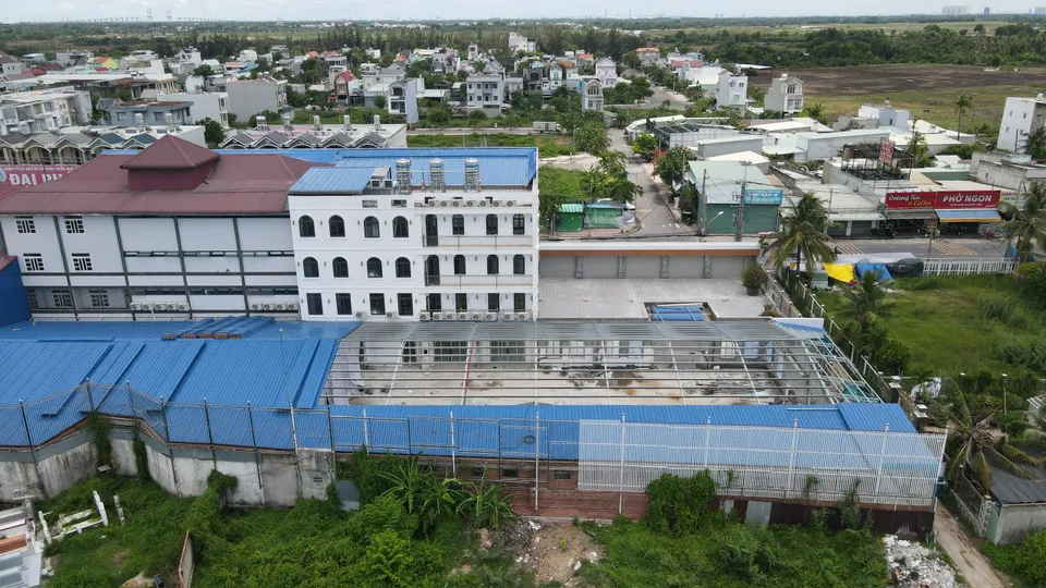 Vì sao không thể hợp thức hóa xây dựng vượt mật độ cho phép?
