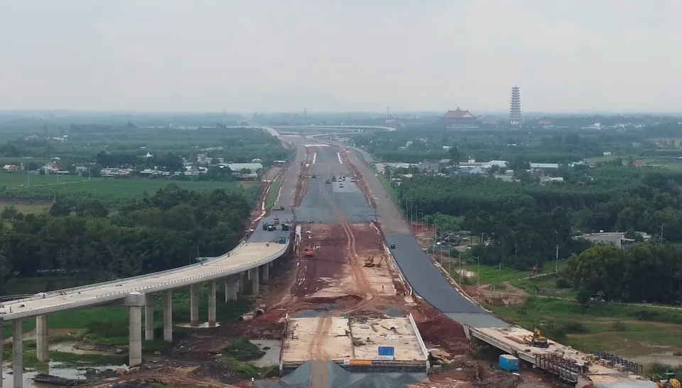 Đồng Nai: Gỡ vướng bồi thường, 10 dự án lớn “thông đường” triển khai