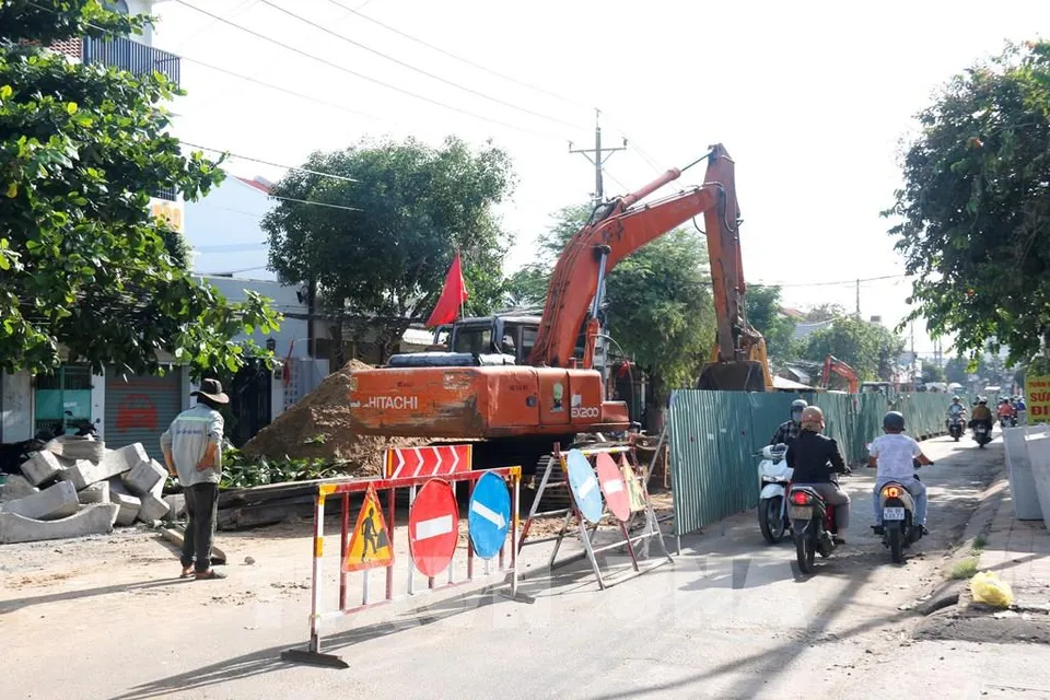 Lâm Đồng đẩy nhanh thi công tuyến đường trọng điểm kết nối du lịch Mũi Né