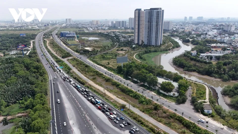 TP Hồ Chí Minh sắp khởi công 4 dự án lớn ở cửa ngõ, tổng vốn đầu tư hơn 18.400 tỉ đồng