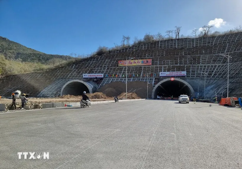 Lai Châu: Hầm đường bộ Hoàng Liên tạo đột phá hạ tầng cho vùng Tây Bắc