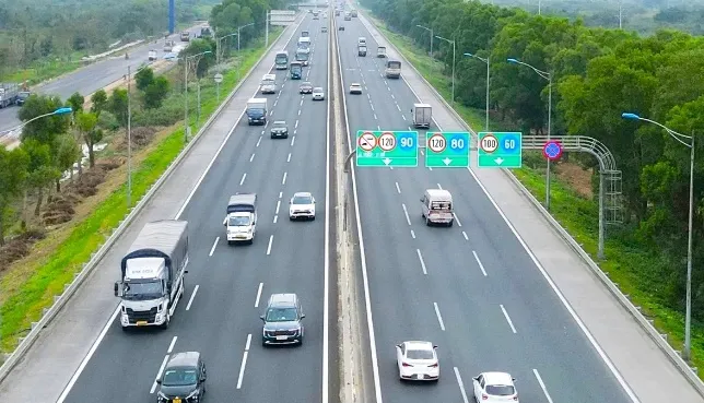 Đề xuất mở rộng cao tốc Hà Nội - Hải Phòng lên quy mô 10 làn xe