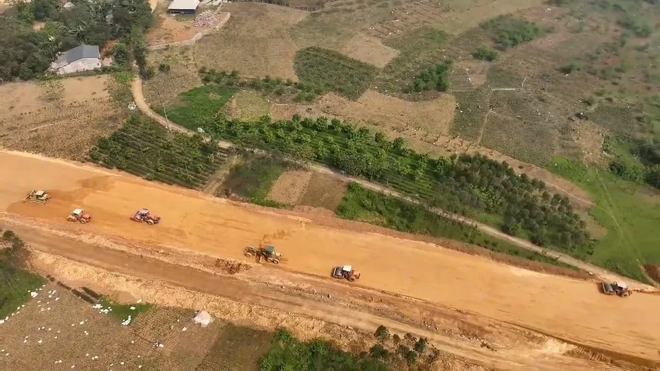 Bộ Xây dựng ủng hộ phương án mở rộng cao tốc Hòa Bình - Mộc Châu lên bốn làn xe